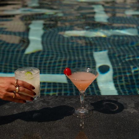 Radisson Blu Zaffron Resort, Santorini (Adults Only) Kamari  Bagian luar foto