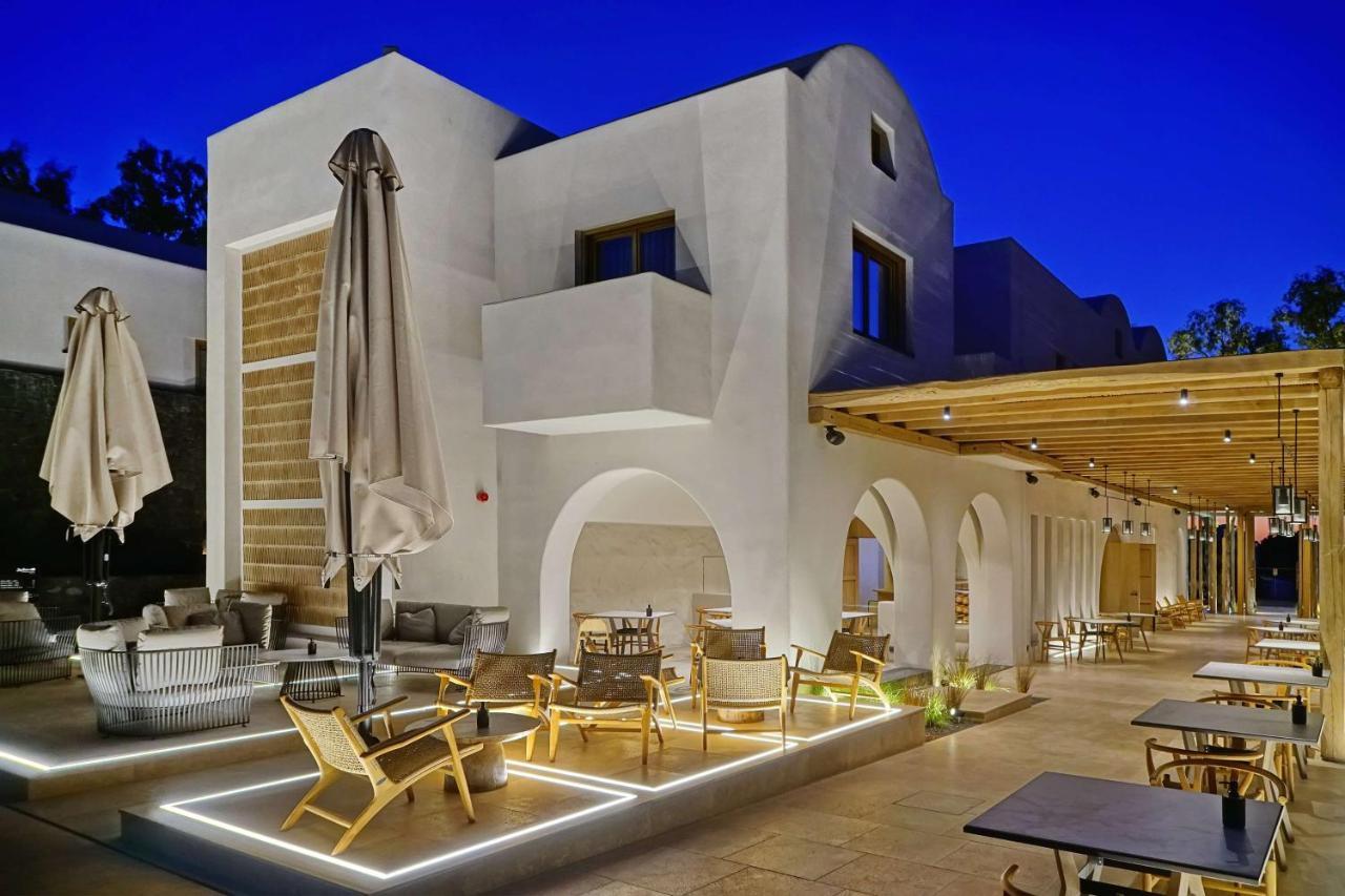Radisson Blu Zaffron Resort, Santorini (Adults Only) Kamari  Bagian luar foto