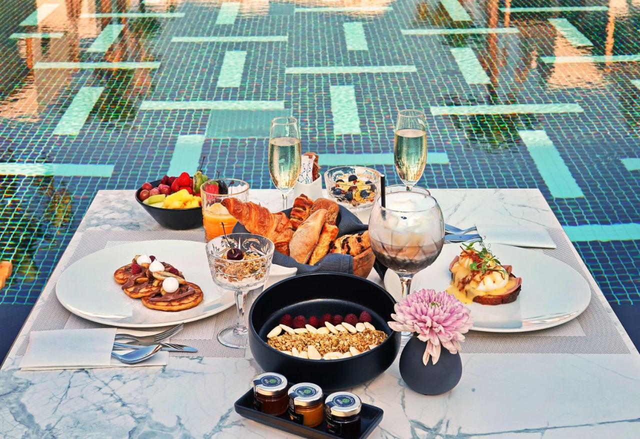 Radisson Blu Zaffron Resort, Santorini (Adults Only) Kamari  Bagian luar foto