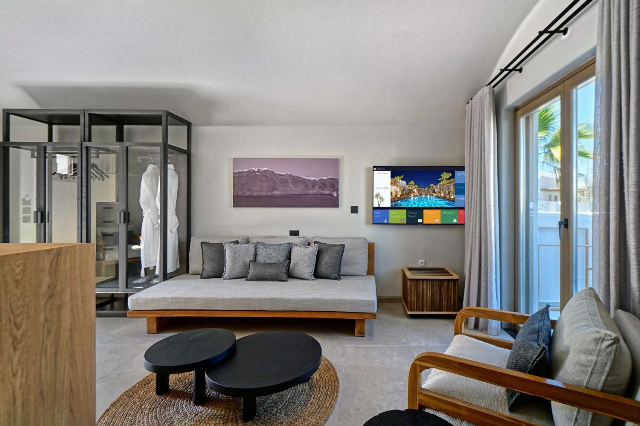 Radisson Blu Zaffron Resort, Santorini (Adults Only) Kamari  Bagian luar foto