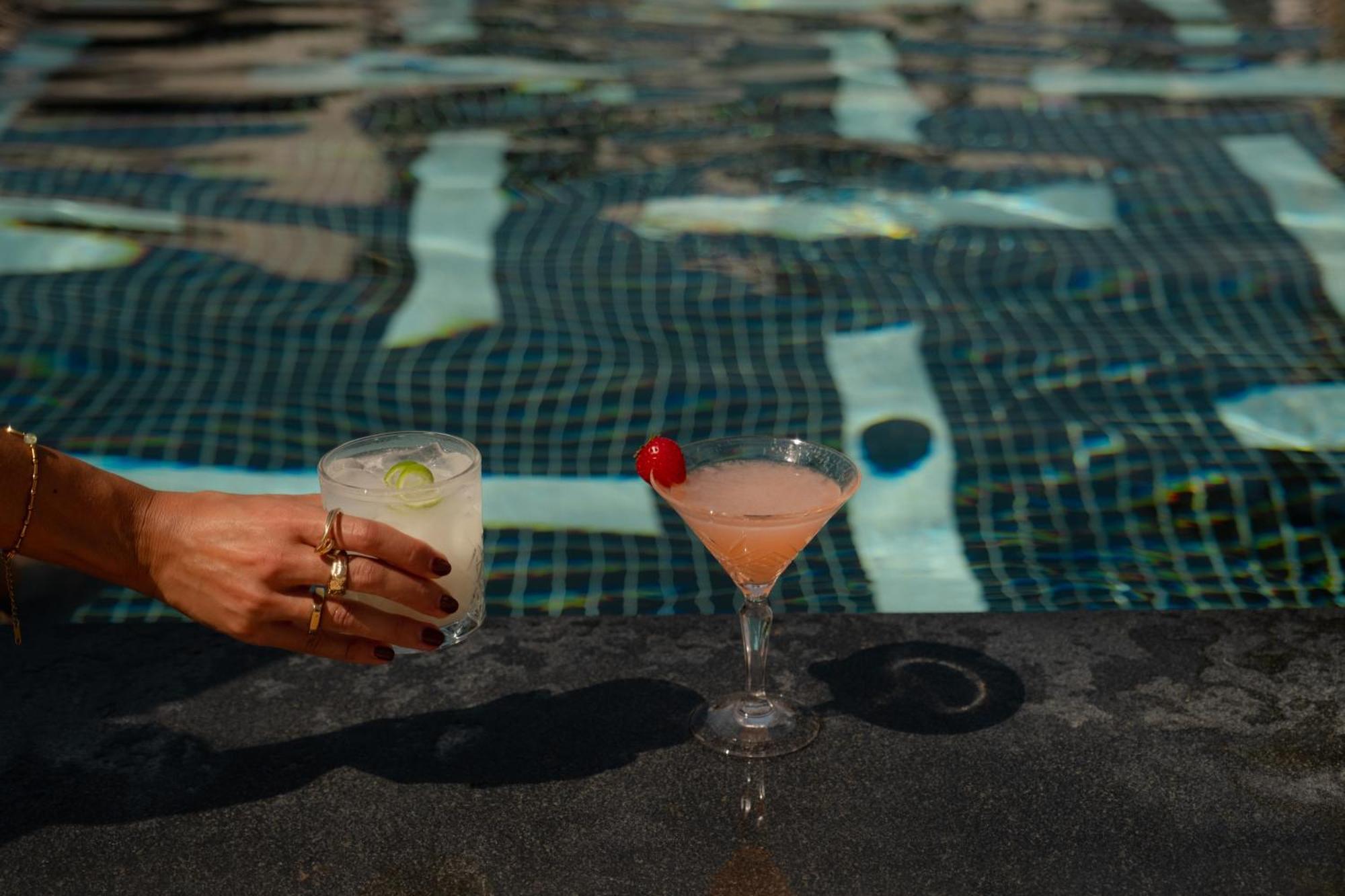 Radisson Blu Zaffron Resort, Santorini (Adults Only) Kamari  Bagian luar foto
