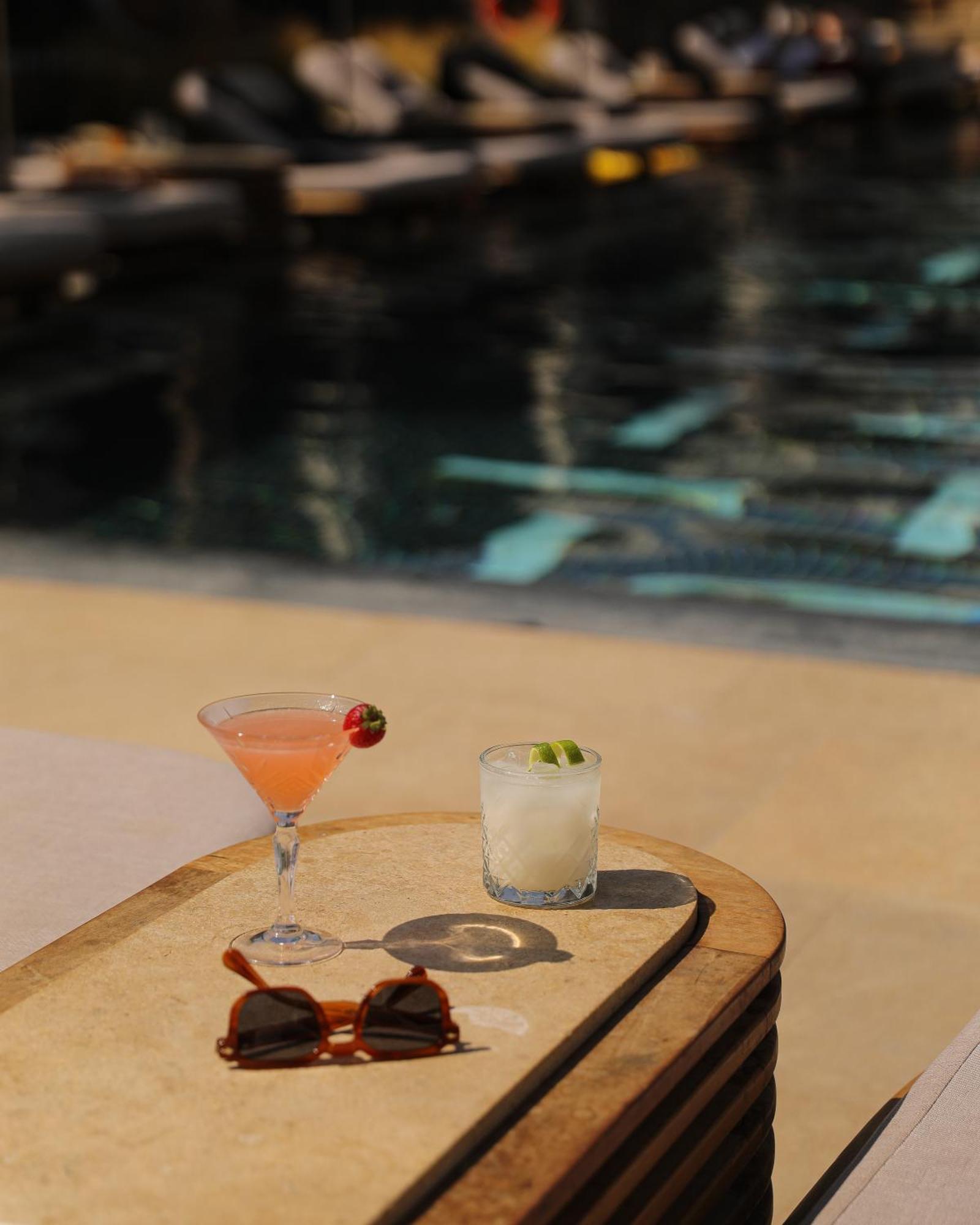 Radisson Blu Zaffron Resort, Santorini (Adults Only) Kamari  Bagian luar foto